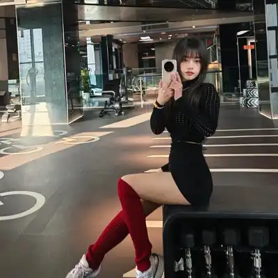 杨飞
